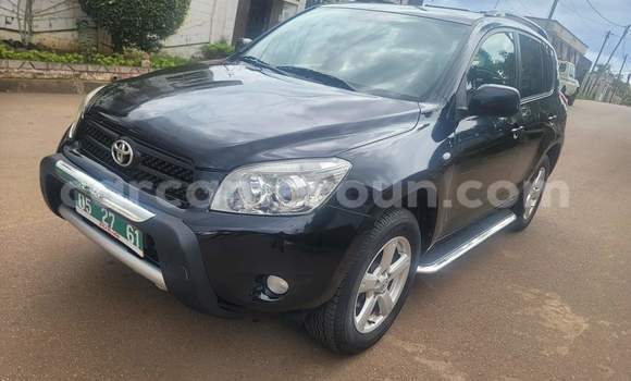 Acheter Occasion Voiture Toyota RAV4 Noir à Yaoundé, Central Cameroon Acheter Occasion Voiture Toyota RAV4 Noir à Yaoundé, Central Cameroon