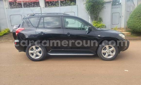 Acheter Occasion Voiture Toyota RAV4 Noir à Yaoundé, Central Cameroon Acheter Occasion Voiture Toyota RAV4 Noir à Yaoundé, Central Cameroon