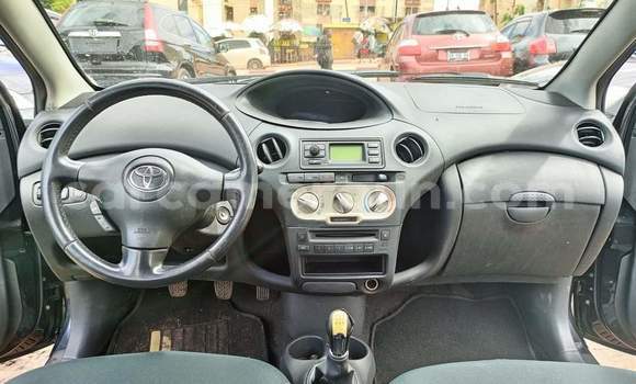 Buy Used Toyota Yaris Blue Car in Yaounde in Central Cameroon Buy Used Toyota Yaris Blue Car in Yaounde in Central Cameroon