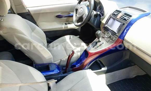 Sayi Na hannu Toyota Auris Black Mota in Yaounde a Babban Kamaru Sayi Na hannu Toyota Auris Black Mota in Yaounde a Babban Kamaru