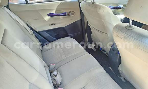 Sayi Na hannu Toyota Auris Black Mota in Yaounde a Babban Kamaru Sayi Na hannu Toyota Auris Black Mota in Yaounde a Babban Kamaru