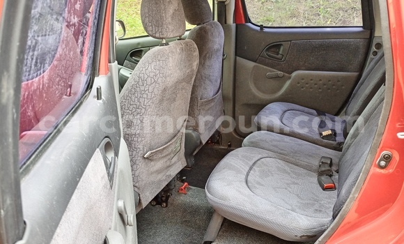 Buy Used Toyota Yaris Verso Red Car in Yaounde in Central Cameroon Buy Used Toyota Yaris Verso Red Car in Yaounde in Central Cameroon