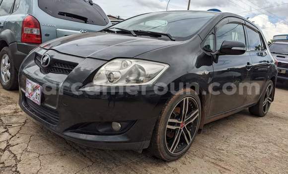 Sayi Na hannu Toyota Auris Black Mota in Yaounde a Babban Kamaru Sayi Na hannu Toyota Auris Black Mota in Yaounde a Babban Kamaru