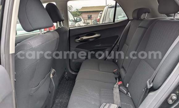 Sayi Na hannu Toyota Auris Black Mota in Yaounde a Babban Kamaru Sayi Na hannu Toyota Auris Black Mota in Yaounde a Babban Kamaru