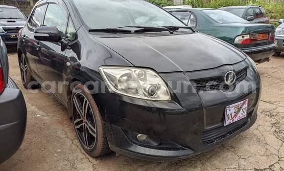Sayi Na hannu Toyota Auris Black Mota in Yaounde a Babban Kamaru Sayi Na hannu Toyota Auris Black Mota in Yaounde a Babban Kamaru