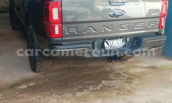 Sayi Na hannu Ford Ranger Azurfa Mota in Douala a Ƙasar Kamaru Sayi Na hannu Ford Ranger Azurfa Mota in Douala a Ƙasar Kamaru