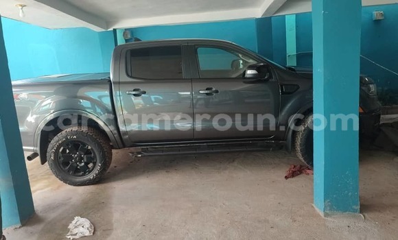 Sayi Na hannu Ford Ranger Azurfa Mota in Douala a Ƙasar Kamaru Sayi Na hannu Ford Ranger Azurfa Mota in Douala a Ƙasar Kamaru