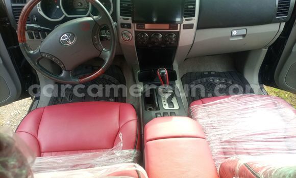 Sayi Na hannu Toyota 4Runner Black Mota in Douala a Ƙasar Kamaru Sayi Na hannu Toyota 4Runner Black Mota in Douala a Ƙasar Kamaru