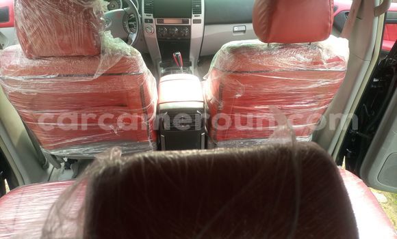 Sayi Na hannu Toyota 4Runner Black Mota in Douala a Ƙasar Kamaru Sayi Na hannu Toyota 4Runner Black Mota in Douala a Ƙasar Kamaru