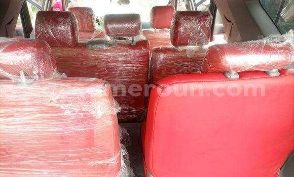 Sayi Na hannu Toyota 4Runner Black Mota in Douala a Ƙasar Kamaru Sayi Na hannu Toyota 4Runner Black Mota in Douala a Ƙasar Kamaru