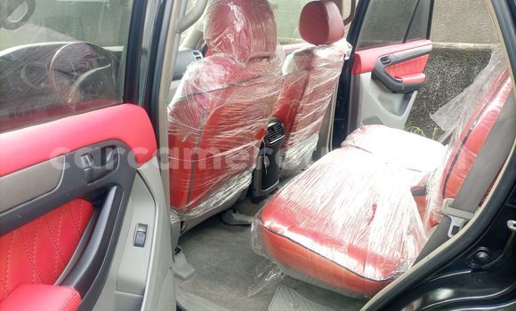 Sayi Na hannu Toyota 4Runner Black Mota in Douala a Ƙasar Kamaru Sayi Na hannu Toyota 4Runner Black Mota in Douala a Ƙasar Kamaru