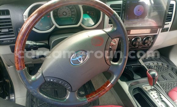 Sayi Na hannu Toyota 4Runner Black Mota in Douala a Ƙasar Kamaru Sayi Na hannu Toyota 4Runner Black Mota in Douala a Ƙasar Kamaru