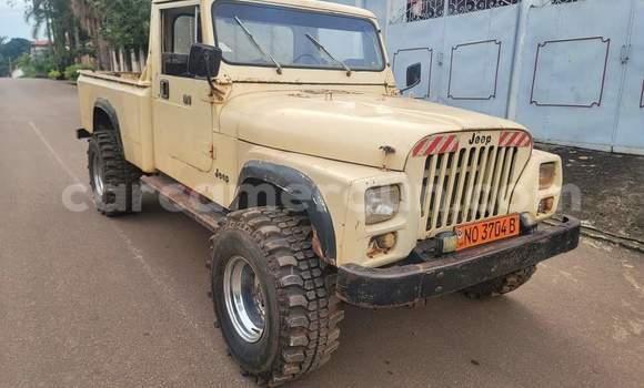 Acheter Occasion Voiture Jeep Wrangler Marron à Yaoundé, Central Cameroon Acheter Occasion Voiture Jeep Wrangler Marron à Yaoundé, Central Cameroon