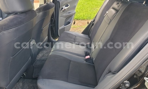 Sayi Na hannu Toyota Blade Black Mota in Yaounde a Babban Kamaru Sayi Na hannu Toyota Blade Black Mota in Yaounde a Babban Kamaru