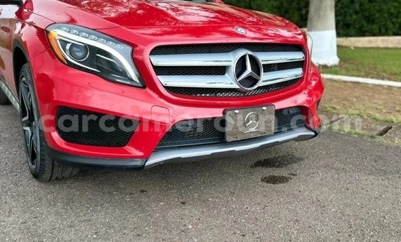 Sayi Na hannu Mercedes‒Benz GLA-klasse AMG Red Mota in Yaounde a Babban Kamaru Sayi Na hannu Mercedes‒Benz GLA-klasse AMG Red Mota in Yaounde a Babban Kamaru