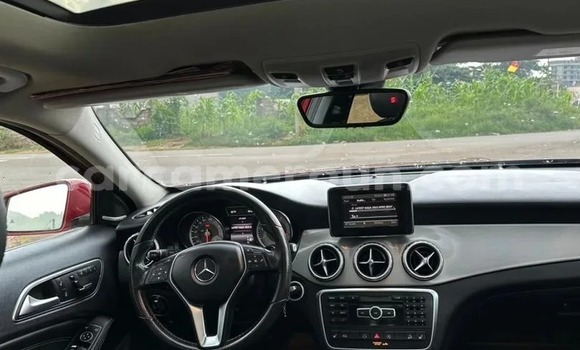 Sayi Na hannu Mercedes‒Benz GLA-klasse AMG Red Mota in Yaounde a Babban Kamaru Sayi Na hannu Mercedes‒Benz GLA-klasse AMG Red Mota in Yaounde a Babban Kamaru