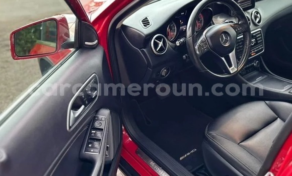 Sayi Na hannu Mercedes‒Benz GLA-klasse AMG Red Mota in Yaounde a Babban Kamaru Sayi Na hannu Mercedes‒Benz GLA-klasse AMG Red Mota in Yaounde a Babban Kamaru