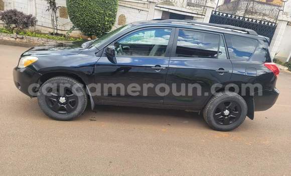 Acheter Occasion Voiture Toyota RAV4 Noir à Yaoundé, Central Cameroon Acheter Occasion Voiture Toyota RAV4 Noir à Yaoundé, Central Cameroon