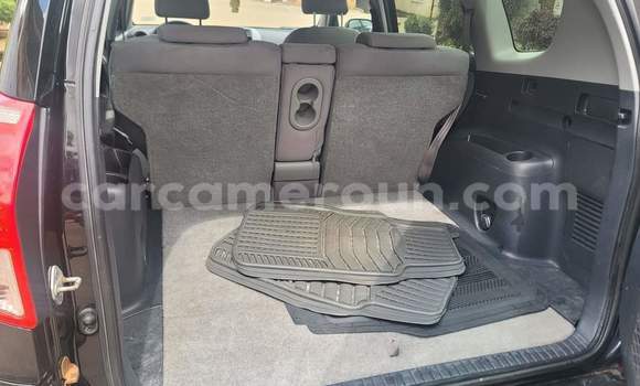 Acheter Occasion Voiture Toyota RAV4 Noir à Yaoundé, Central Cameroon Acheter Occasion Voiture Toyota RAV4 Noir à Yaoundé, Central Cameroon