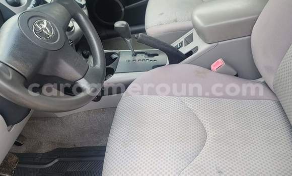 Acheter Occasion Voiture Toyota RAV4 Noir à Yaoundé, Central Cameroon Acheter Occasion Voiture Toyota RAV4 Noir à Yaoundé, Central Cameroon