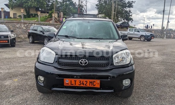Sayi Na hannu Toyota RAV4 Black Mota in Yaounde a Babban Kamaru Sayi Na hannu Toyota RAV4 Black Mota in Yaounde a Babban Kamaru