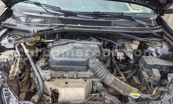 Sayi Na hannu Toyota RAV4 Black Mota in Yaounde a Babban Kamaru Sayi Na hannu Toyota RAV4 Black Mota in Yaounde a Babban Kamaru