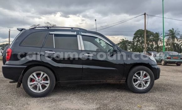 Sayi Na hannu Toyota RAV4 Black Mota in Yaounde a Babban Kamaru Sayi Na hannu Toyota RAV4 Black Mota in Yaounde a Babban Kamaru
