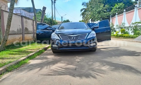 Acheter Occasion Voiture Hyundai Grandeur Noir à Yaoundé, Central Cameroon Acheter Occasion Voiture Hyundai Grandeur Noir à Yaoundé, Central Cameroon