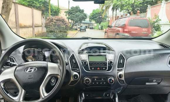 Acheter Occasion Voiture Hyundai Tucson Gris à Yaoundé, Central Cameroon Acheter Occasion Voiture Hyundai Tucson Gris à Yaoundé, Central Cameroon