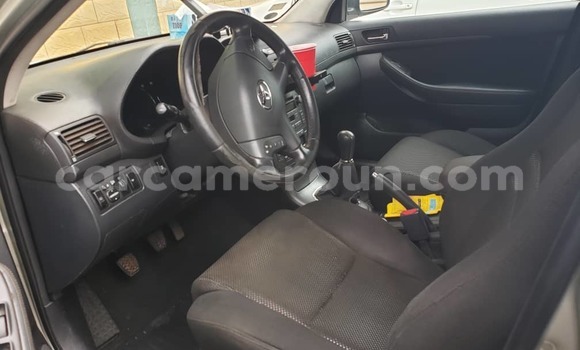Acheter Occasion Voiture Toyota Avensis Gris à Yaoundé, Central Cameroon Acheter Occasion Voiture Toyota Avensis Gris à Yaoundé, Central Cameroon
