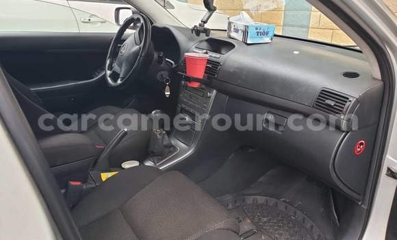 Acheter Occasion Voiture Toyota Avensis Gris à Yaoundé, Central Cameroon Acheter Occasion Voiture Toyota Avensis Gris à Yaoundé, Central Cameroon