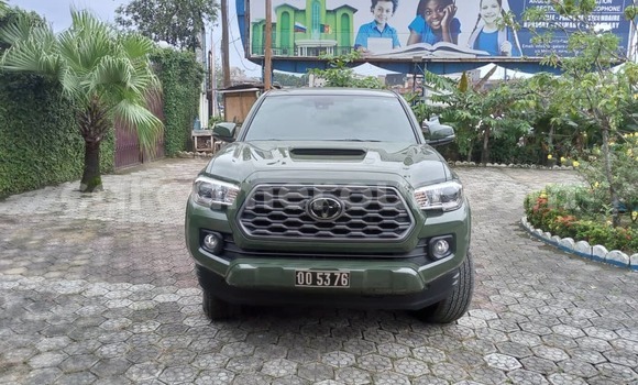 Sayi Na hannu Toyota Tacoma Green Mota in Yaounde a Babban Kamaru Sayi Na hannu Toyota Tacoma Green Mota in Yaounde a Babban Kamaru