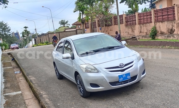 Acheter Occasion Voiture Toyota Yaris Gris à Yaoundé, Central Cameroon