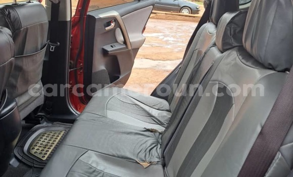 Sayi Na hannu Toyota RAV4 Red Mota in Yaounde a Babban Kamaru Sayi Na hannu Toyota RAV4 Red Mota in Yaounde a Babban Kamaru