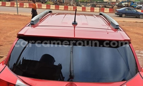 Sayi Na hannu Toyota RAV4 Red Mota in Yaounde a Babban Kamaru Sayi Na hannu Toyota RAV4 Red Mota in Yaounde a Babban Kamaru