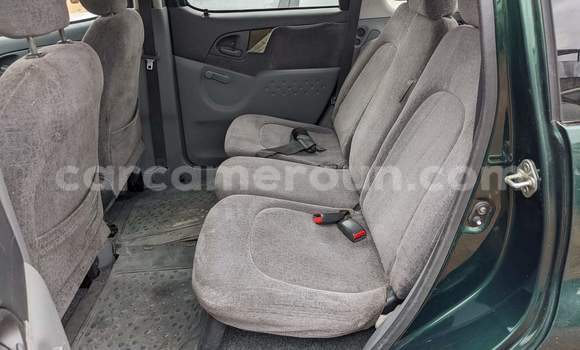 Buy Used Toyota Yaris Verso Green Car in Yaounde in Central Cameroon Buy Used Toyota Yaris Verso Green Car in Yaounde in Central Cameroon