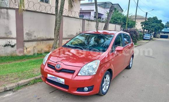 Sayi Na hannu Toyota Corolla Red Mota in Yaounde a Babban Kamaru