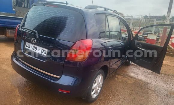 Sayi Na hannu Toyota Corolla Sauran Mota in Yaounde a Babban Kamaru Sayi Na hannu Toyota Corolla Sauran Mota in Yaounde a Babban Kamaru