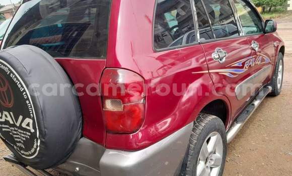 Sayi Na hannu Toyota RAV4 Red Mota in Yaounde a Babban Kamaru Sayi Na hannu Toyota RAV4 Red Mota in Yaounde a Babban Kamaru