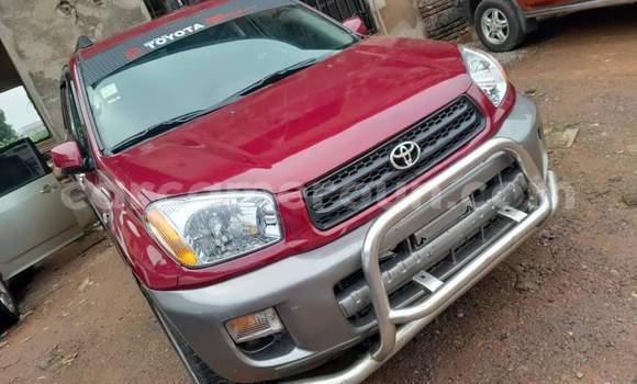 Sayi Na hannu Toyota RAV4 Red Mota in Yaounde a Babban Kamaru Sayi Na hannu Toyota RAV4 Red Mota in Yaounde a Babban Kamaru
