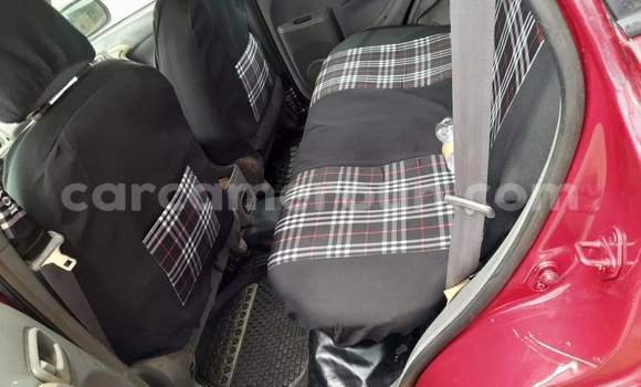 Sayi Na hannu Toyota RAV4 Red Mota in Yaounde a Babban Kamaru Sayi Na hannu Toyota RAV4 Red Mota in Yaounde a Babban Kamaru