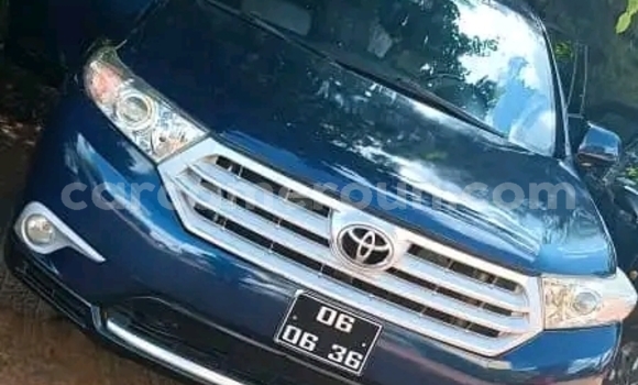 Buy Used Toyota Highlander Blue Car in Yaounde in Central Cameroon Buy Used Toyota Highlander Blue Car in Yaounde in Central Cameroon