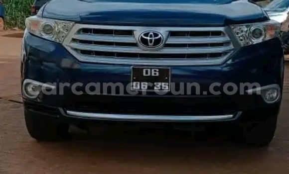 Buy Used Toyota Highlander Blue Car in Yaounde in Central Cameroon Buy Used Toyota Highlander Blue Car in Yaounde in Central Cameroon