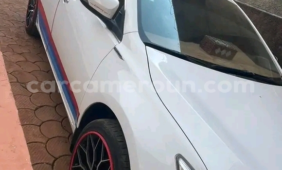 Buy Used Toyota Camry White Car in Yaounde in Central Cameroon Buy Used Toyota Camry White Car in Yaounde in Central Cameroon