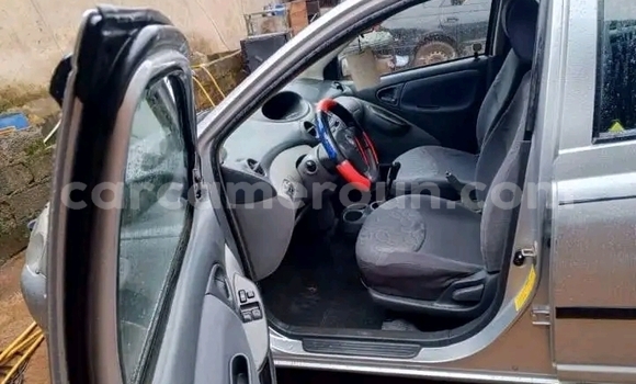 Sayi Na hannu Toyota Yaris Sauran Mota in Yaounde a Babban Kamaru Sayi Na hannu Toyota Yaris Sauran Mota in Yaounde a Babban Kamaru