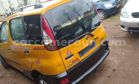 Sayi Na hannu Toyota Yaris Sauran Mota in Douala a Ƙasar Kamaru Sayi Na hannu Toyota Yaris Sauran Mota in Douala a Ƙasar Kamaru