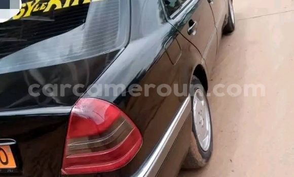Acheter Occasion Voiture Mercedes‒Benz C–Class Noir à Yaoundé, Central Cameroon