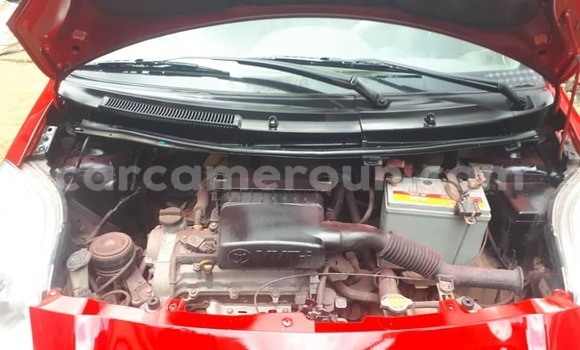 Sayi Na hannu Toyota Yaris Red Mota in Douala a Ƙasar Kamaru Sayi Na hannu Toyota Yaris Red Mota in Douala a Ƙasar Kamaru