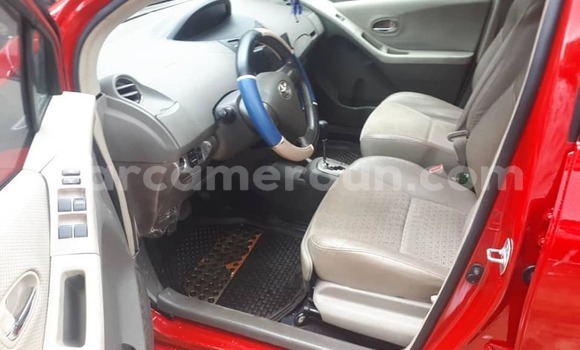 Sayi Na hannu Toyota Yaris Red Mota in Douala a Ƙasar Kamaru Sayi Na hannu Toyota Yaris Red Mota in Douala a Ƙasar Kamaru