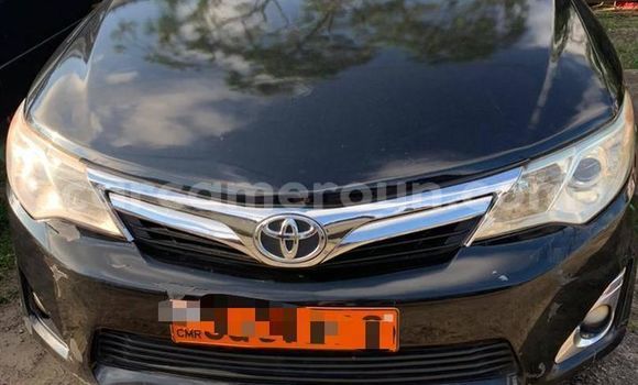 Sayi Na hannu Toyota Camry Black Mota in Douala a Ƙasar Kamaru Sayi Na hannu Toyota Camry Black Mota in Douala a Ƙasar Kamaru
